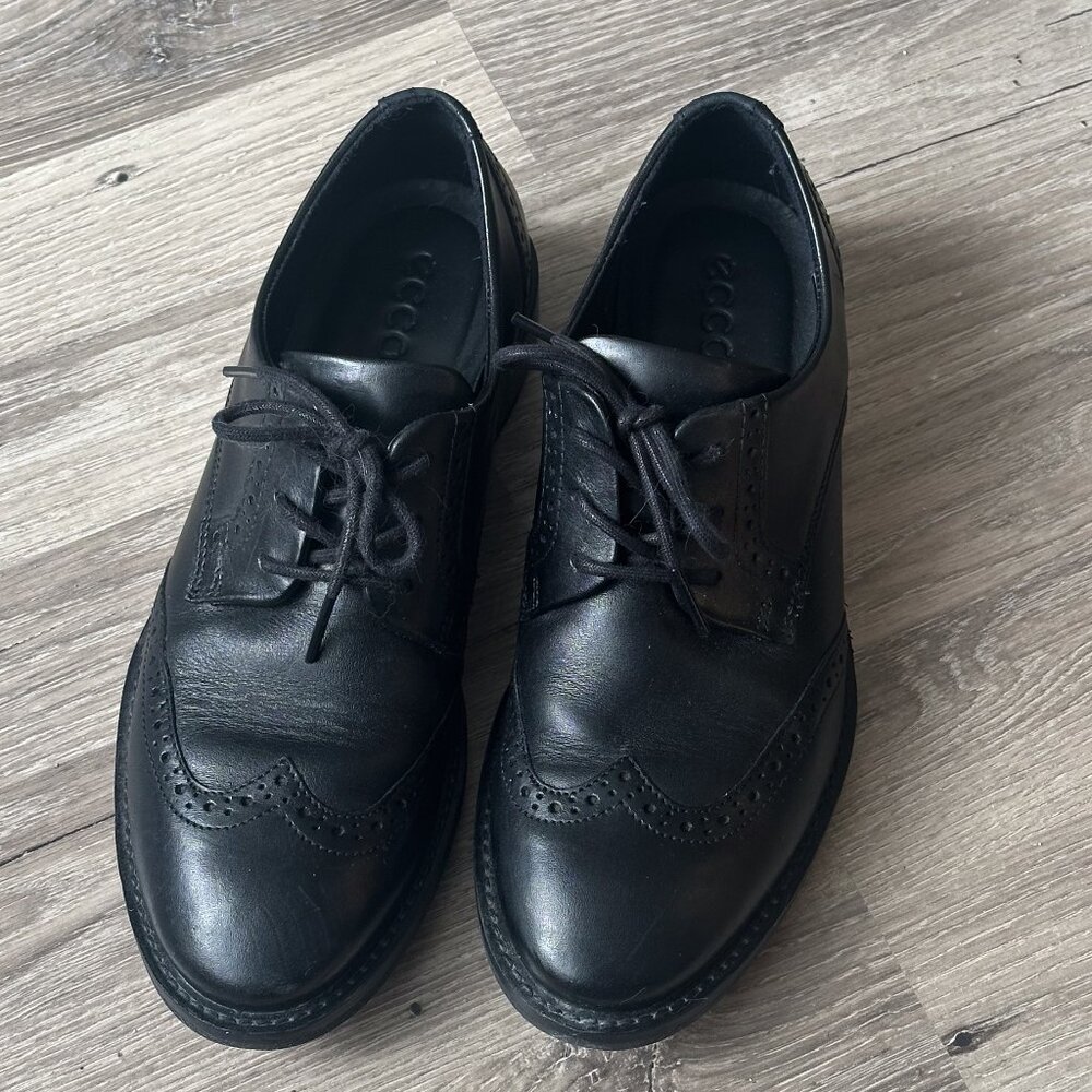ECCO Black Leather Wingtip Brogue Oxfords | Size 37